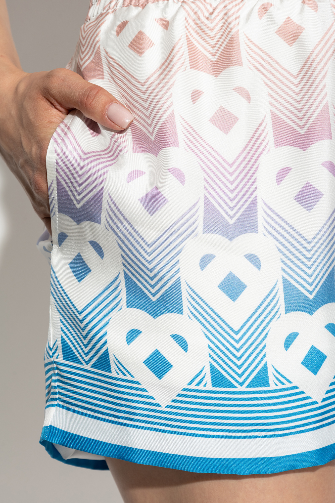 ショートパンツ Casablanca Short Pants With Silk Graphic Print Multicolour Silk shorts with print Casablanca - Vitkac Canada
